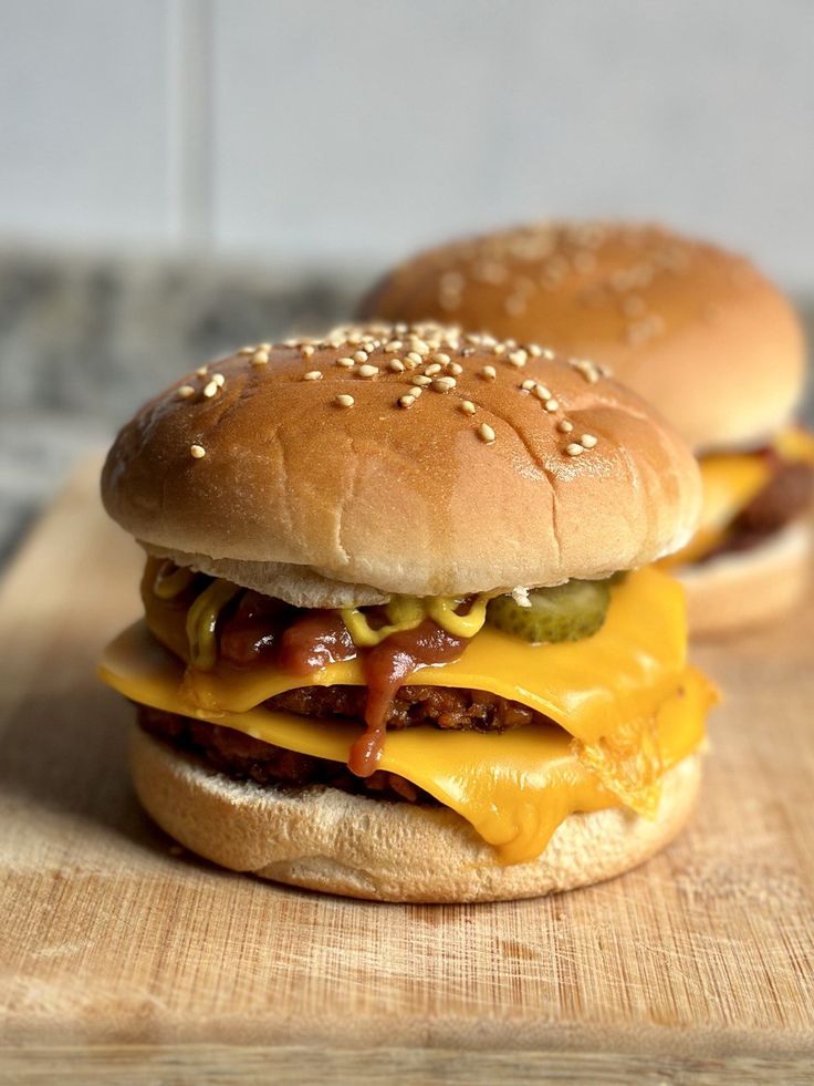 Veg cheese burger (SD Cafe)