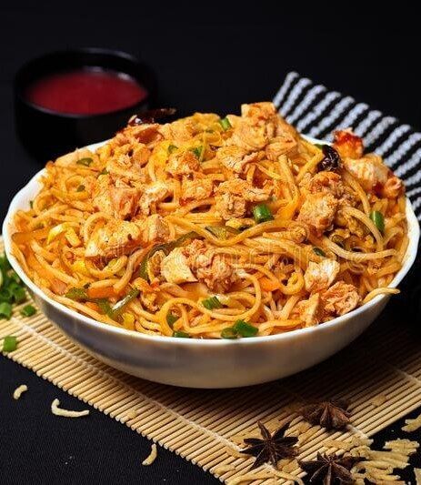Chicken Schezwan noodles