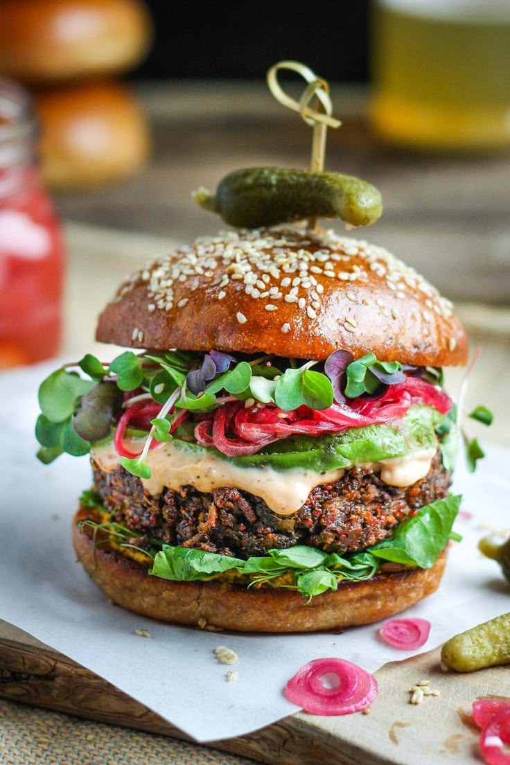 Veggie burger (mrunamyes cafe)