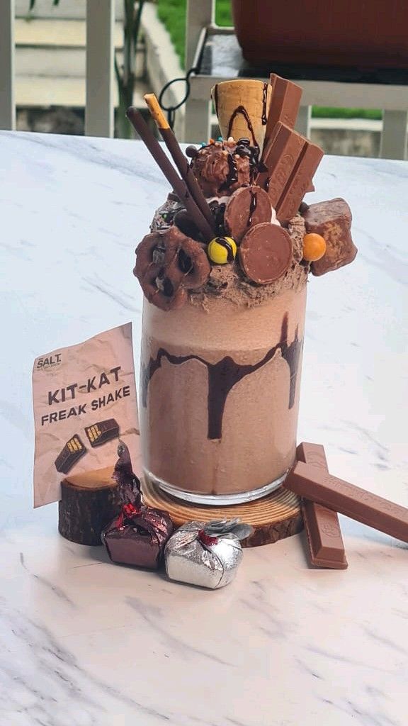 Kitkat shake (mrunamyes cafe)