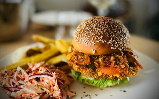 Chicken doppio burger ( mrunamyes cafe)